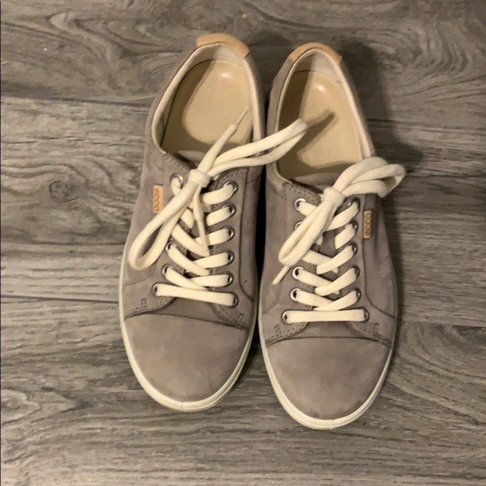 Grey Ecco sneakers. Size 6-6.5 / 37.